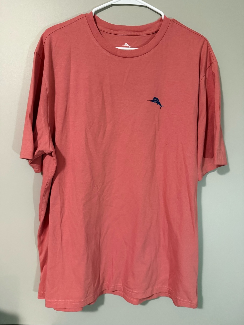 Tommy Bahama Short Sleeve Men’s T-Shirt - Coral Size Large Like New Condition